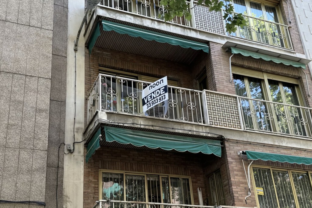 Cuidado si estás de alquiler. Hay un detalle legal que permite vender el piso con inquilinos dentro