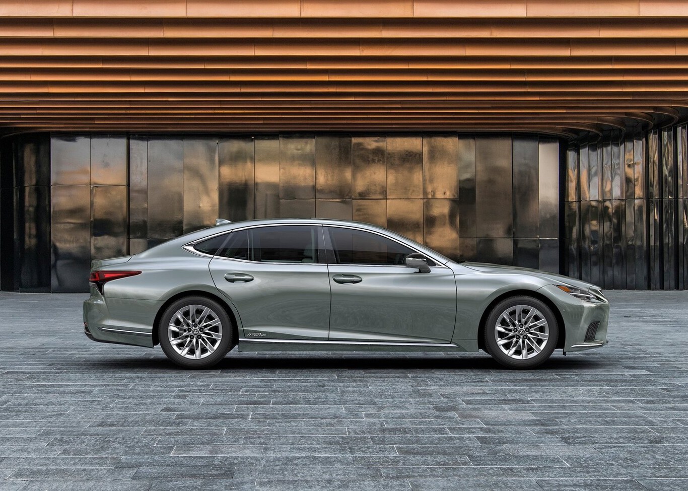 El Lexus LS Hybrid en México: un híbrido a tope de lujos y equipo para enfrentar a los alemanes