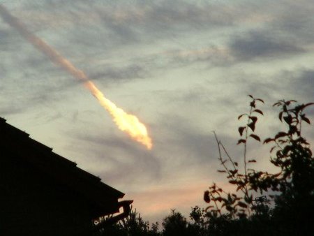 ¿Se oye algo cuando un meteorito penetra en la Tierra?