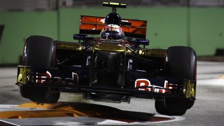 GP de Singapur F1 2011: Jaime Alguersuari termina contra el muro un fin de semana para olvidar