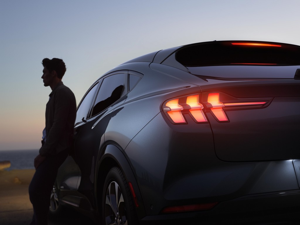 ¿En qué pensaba Ford al decidirse por un Mustang SUV eléctrico? Todo se resume en este documental