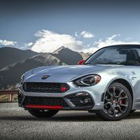 El Fiat 124 Spider estrena los cambios justos y hasta 166 CV para seguir siendo el mismo coche emocional