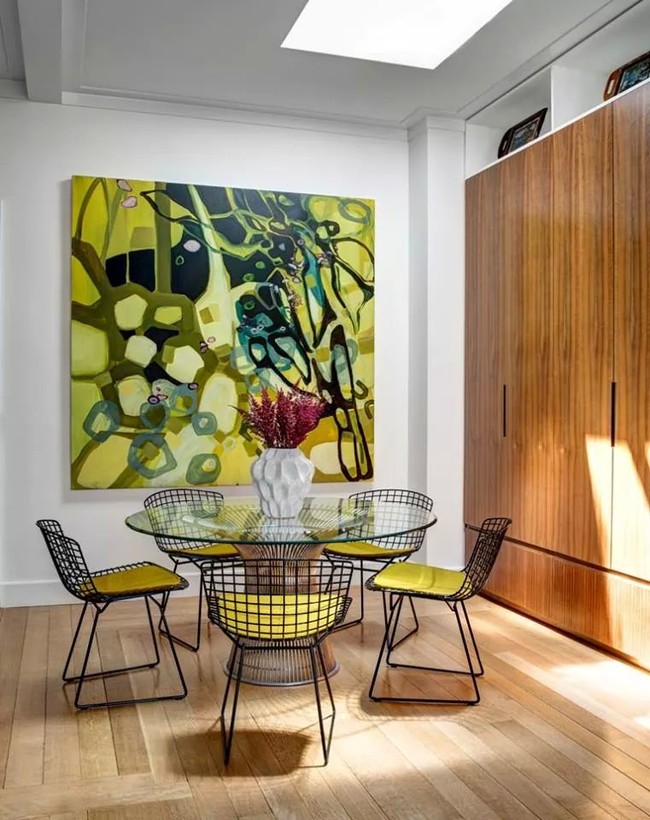 Estas siete mesas de comedor seguro que te aclaran cómo decorar el tuyo