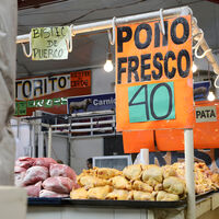 "Me fui en silencio y avergonzado con mi queso": la Generación Z no tiene problemas con comprar en línea, pero en persona es un tormento 