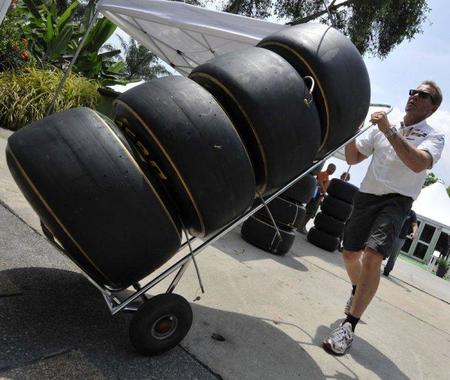GP de Malasia F1 2011: Pirelli añade una línea amarilla a los compuestos blandos
