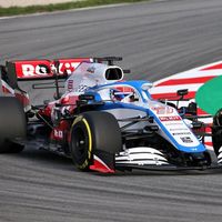 El rojo se abre paso en el nuevo Williams FW43, un coche para rescatar al equipo del farolillo rojo de la Fórmula 1
