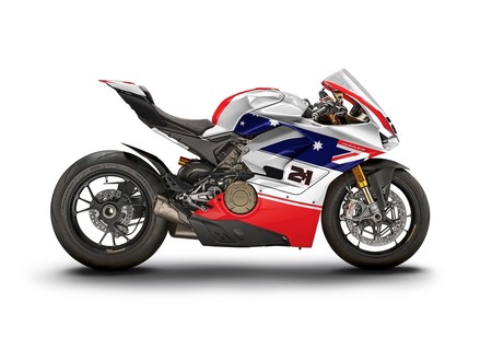 Ducati Panigale V4 Carrera De Campeones 2018 Troy Bayliss