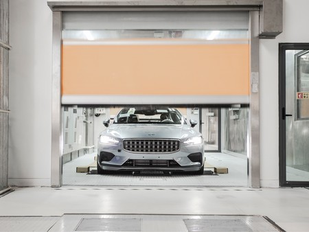 Polestar arranca la producción de su coche híbrido, el Polestar 1, en una nueva fábrica en China
