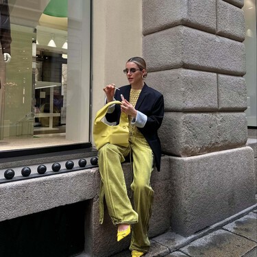 El nuevo jersey tipo waffle de Lefties es muy elegante y añade un toque de color a los looks más sosainas por menos de 18 euros 