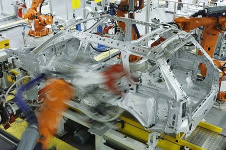 Jaguar Land Rover proclama una inversión de 465 millones para el nuevo Range Rover
