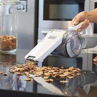 Oferta del día en el aspirador de mano Black & Decker PV1820L-QW, con cabezal pivotante, que hasta medianoche cuesta 74,35 euros en Amazon