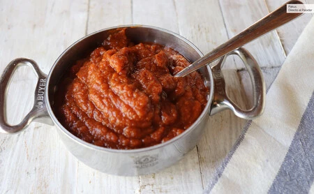 Salsa vizcaína, cómo prepararla y en qué recetas puedes utilizarla