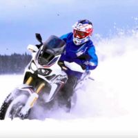 Este vídeo de la Honda Africa Twin en Finlandia no te dejará helado precisamente