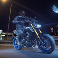 Se choca con su moto contra un coche autónomo, y la culpa recae sobre el motorista 