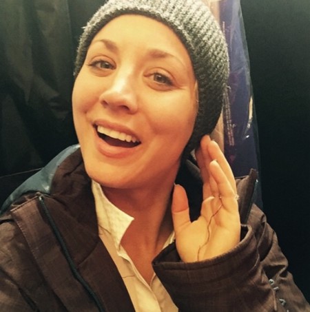 Kaley Cuoco, su pelo rosa y los cambios de look de las celebrities