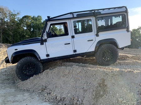 Land Rover Defender Old Fuji White By Osprey 15
