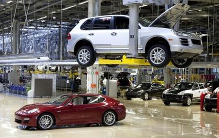 Porsche detiene la producción en Leipzig debido a las inundaciones en Europa