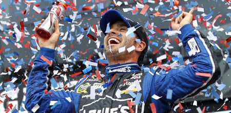 Jimmie Johnson comienza el año a lo grande venciendo en la Daytona 500