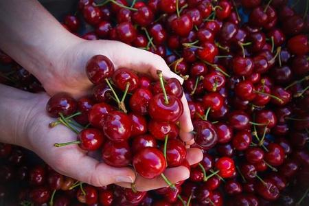 Las cerezas, el vídeo promocional y el 'escándalo'