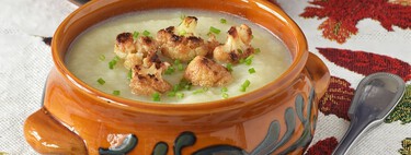 Crema de coliflor cremosa y ligera. La receta más sencilla y sabrosa con un pequeño truco
