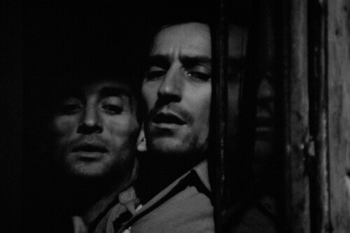 Es una obra maestra del cine bélico, está en streaming, y es perfecta para ver después de ‘Una batalla tras otra’ de Paul Thomas Anderson