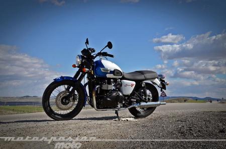 Triumph Bonneville T214 007