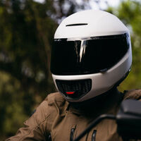 Un español ha creado un casco que va a revolucionar las motos: lleva "pulmones" integrados y ya lleva 6.000 reservas 