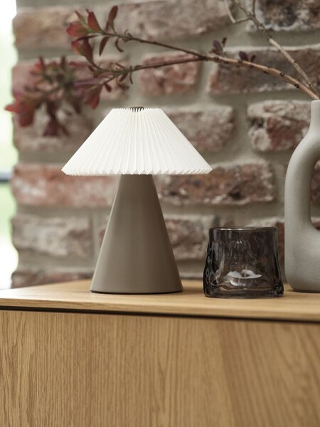 Lámpara a pilas ESMUND 16xA21cm marrón/blanco temporizador