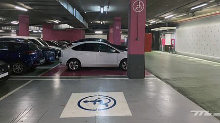 Aparcamiento Motorpasion 6