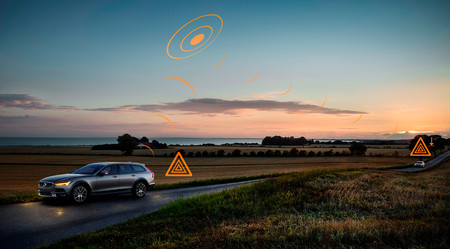Los coches de Volvo se avisarán entre sí en tiempo real de los peligros que encuentren en la carretera