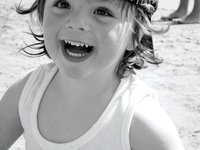 Los beneficios de la sonrisa de tu hijo