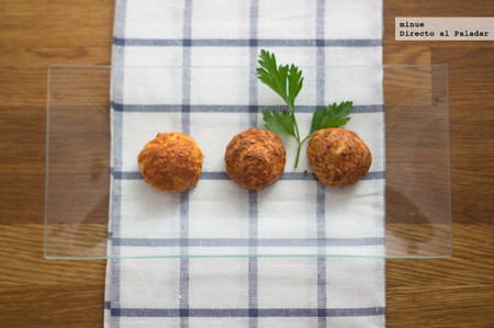 Mini buñuelos de queso gruyer. Receta
