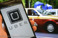 Y mientras el mundo explota, hoy Uber te regala el viaje