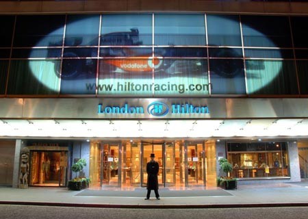 El McLaren MP4-22 en el Hotel Hilton de Londres