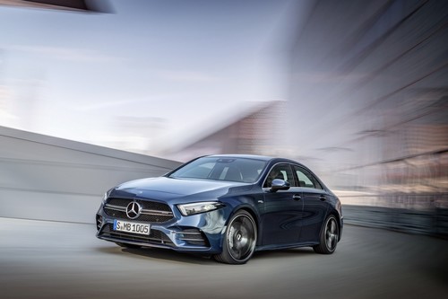 El Mercedes-AMG A35 Sedán trae la alegría de 306 hp en formato de cuatro puertas