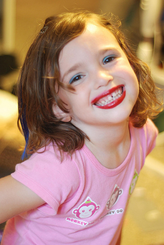 Niña maquillada