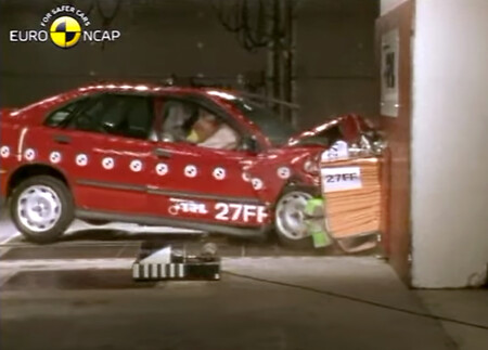 Volvo S40 1997 Euroncap