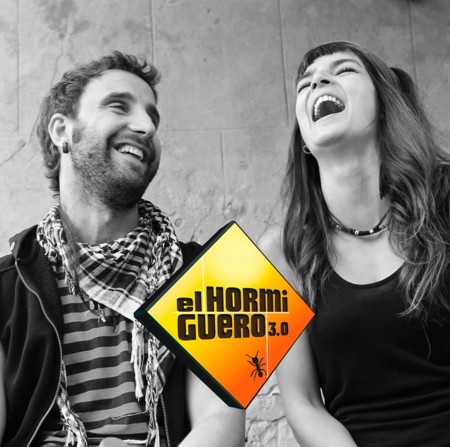 A Clara Lago y Dani Rovira les caen por todos lados tras salir en El Hormiguero