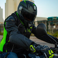 Si vas a comprar una moto, acuérdate de los gastos extra. El problema económico que cada vez disuade a más motoristas 