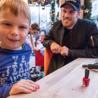 Un niño de seis años enfermo terminal lleva recaudados más de un millón de euros para ayudar a los niños que mueren de neumonía en los países pobres 