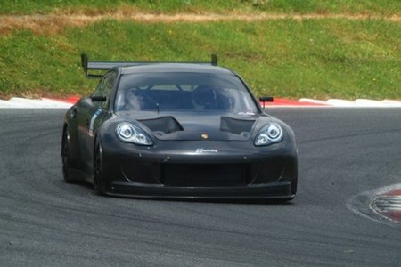 N.Technology continúa con el desarrollo del Porsche Panamera S para el Superstars