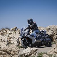 Probamos el Kymco Super Dink 350: el scooter superventas ha vuelto por menos de 5.000 euros para ser una opción aún más ambiciosa