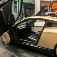 Los coches autónomos están empezando a cambiar un paradigma: ya no necesitamos cuatro plazas en un taxi