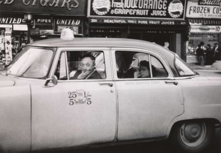Diane arbus: in the beginning, una exposición histórica con fotos inéditas del inicio de su carrera