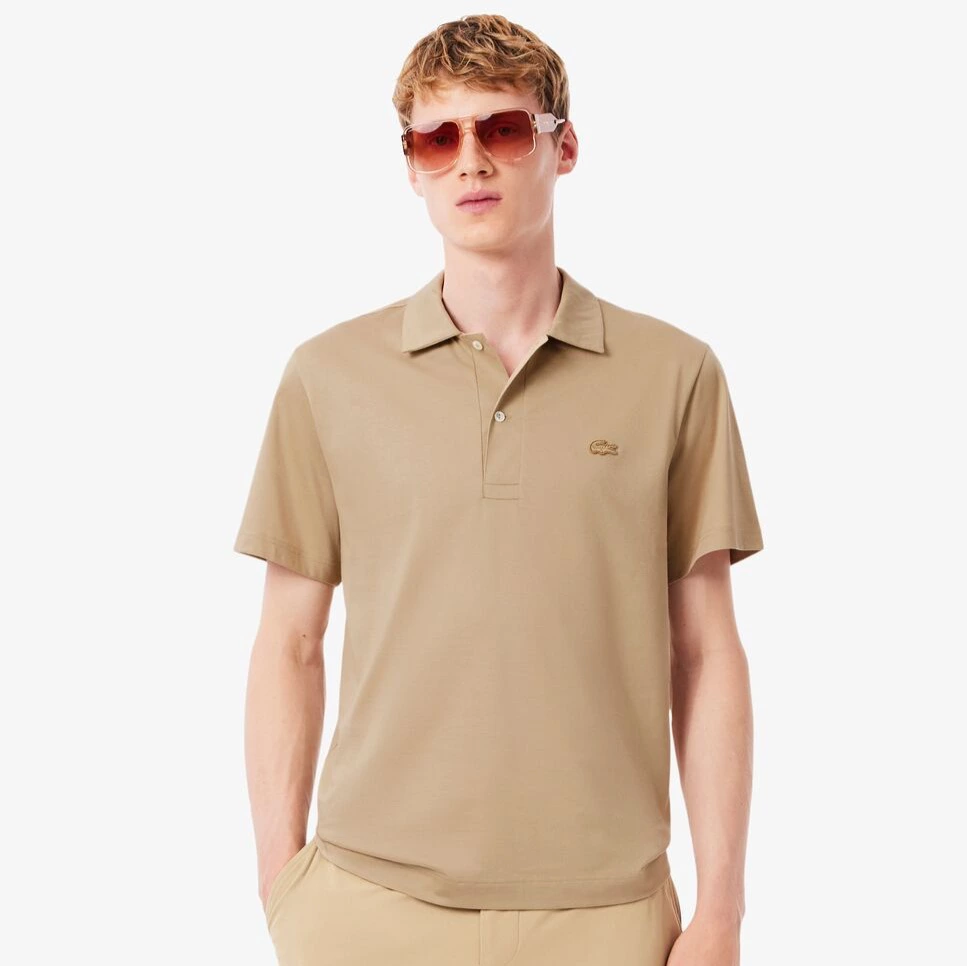 Lacoste - Polo de hombre bordado con cuello abierto y classic fit Paris en marrón de manga corta en marrón.