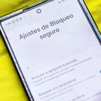 Samsung tiene una función de seguridad que bloquea el acceso al apagado y al Wi-Fi desde la pantalla bloqueada. Así funciona 