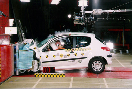 Peugeot 206 - EuroNCAP