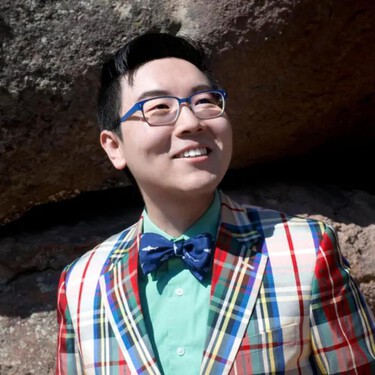 A los 18 años, los médicos le dieron tres horas de vida. Jugó a videojuegos en el hospital y ahora tiene un estudio que ingresa 10 millones de dólares al año