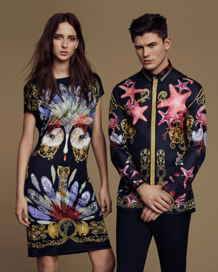 La moda de Versace se antoja perfecta para pasar las vacaciones en pareja