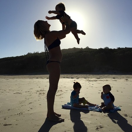 Elsa Pataky y su prole. David Beckham y su Brooklyn. Muramos de amor